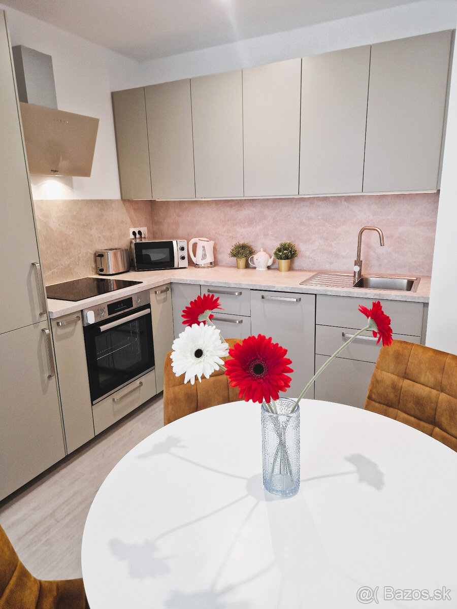 NA PRENÁJOM 2-i byt zariadený KLIMA + parking - 4