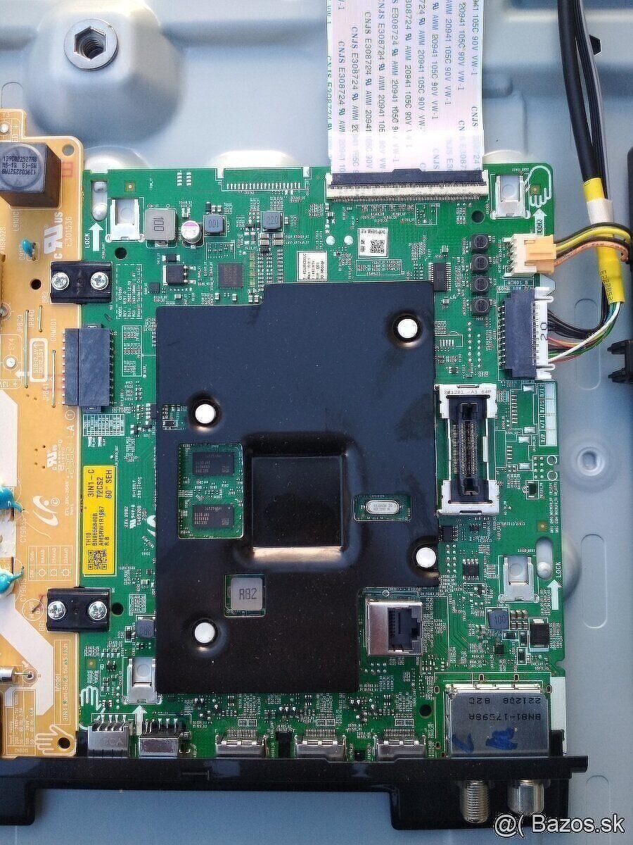 Rozpredam TV Samsung UE50CU7172 - 4