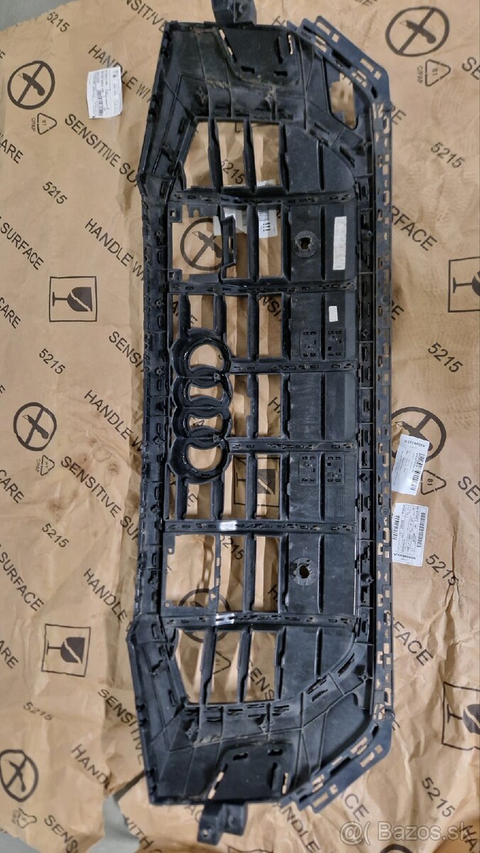 PREDNA MASKA NA AUDI Q8 4M8 sline - 4