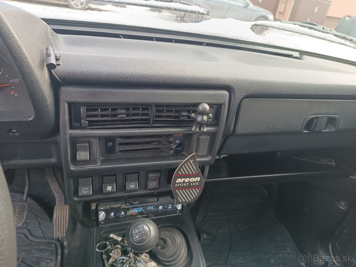 Lada Niva 4x4 - 4
