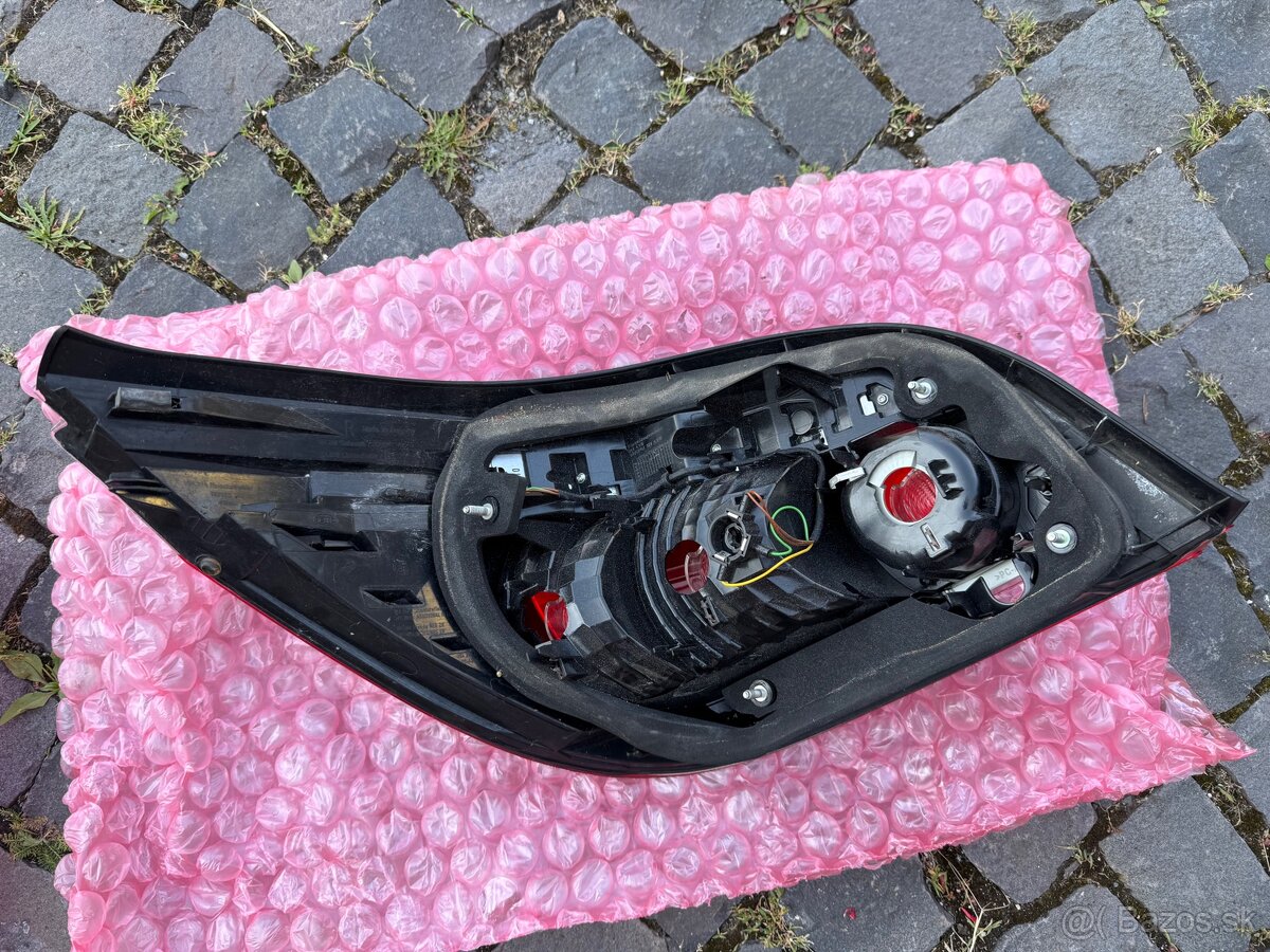 Zadné svetlá BMW 5 E60 - 4