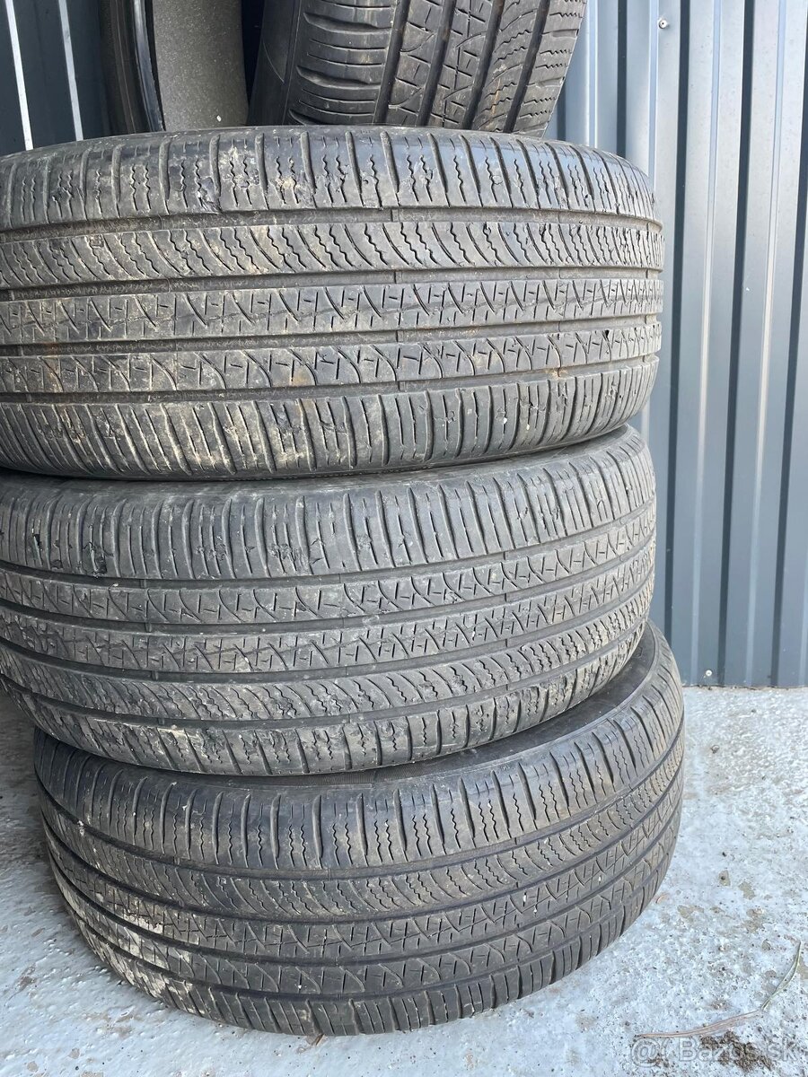 Pirelli 235/50 R20 celoročné 4ks - 4