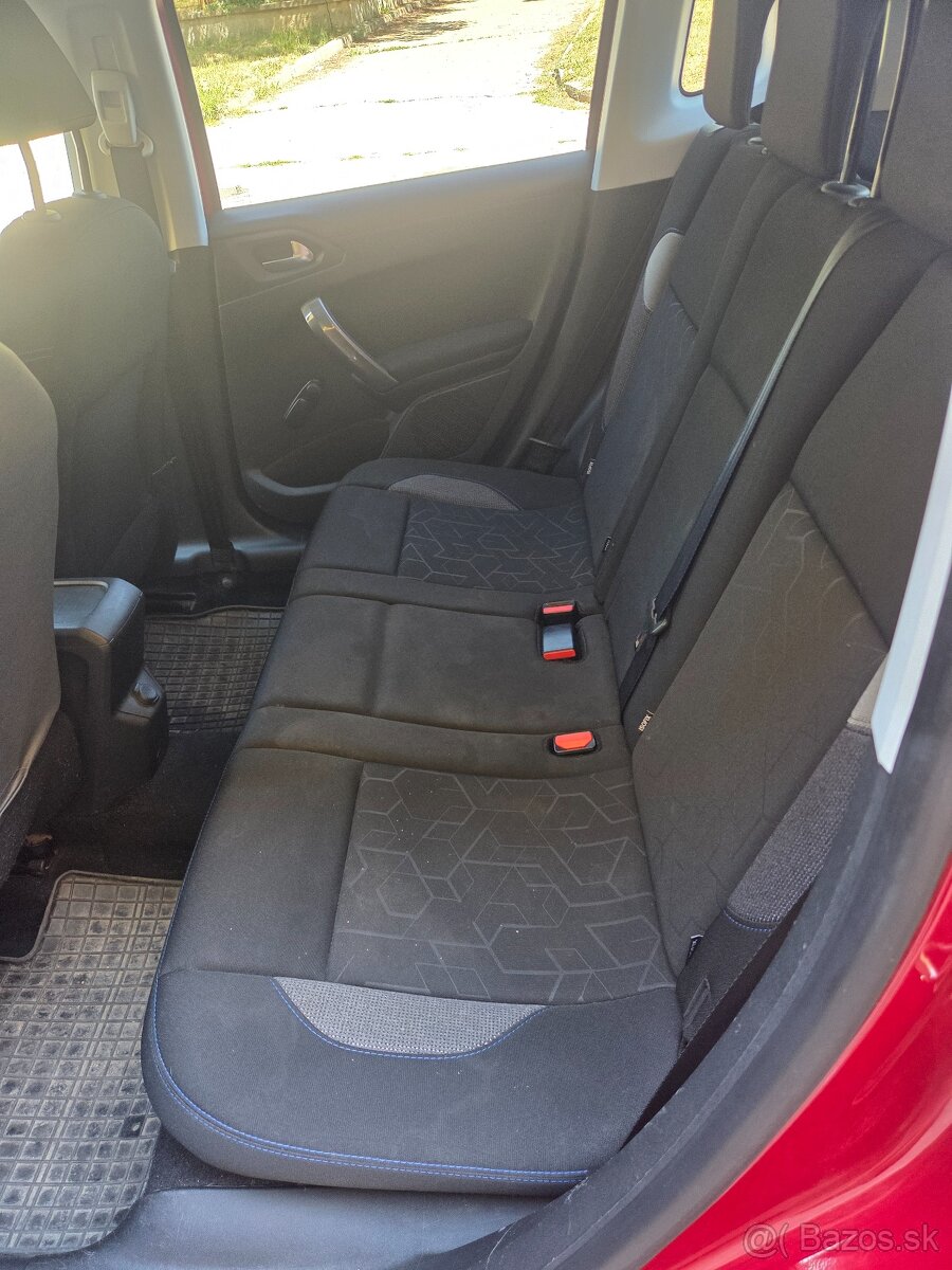 Predám Peugeot 2008 Style - 4