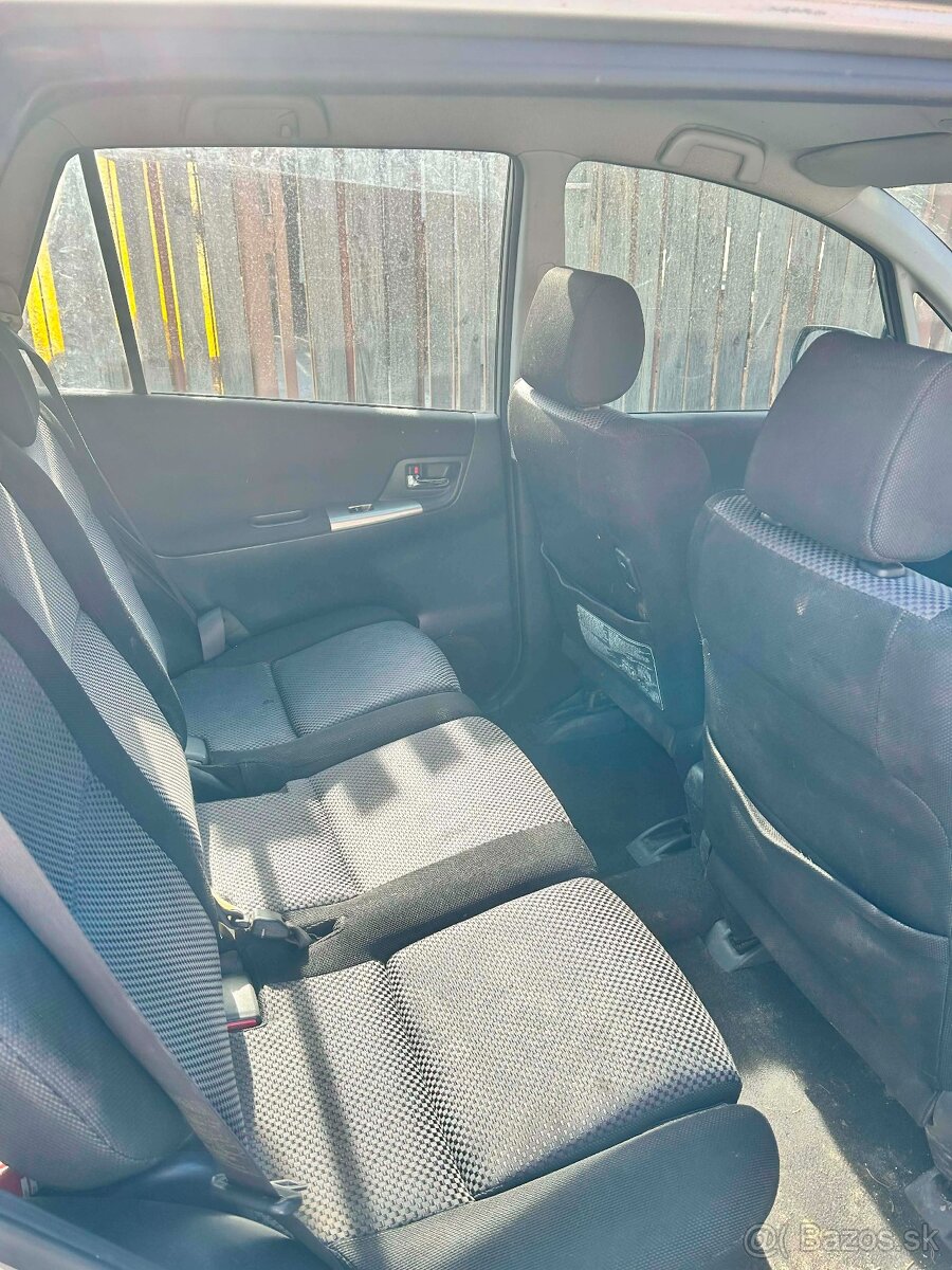 Toyota Corolla 2.0 cdi - 4