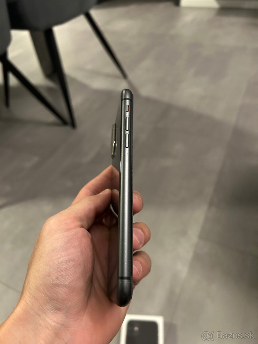iPhone - 4