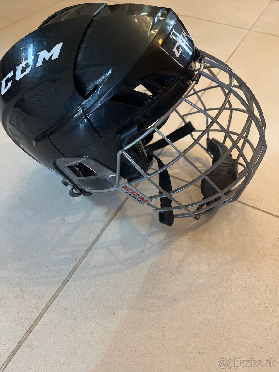 CCM prilba - 4