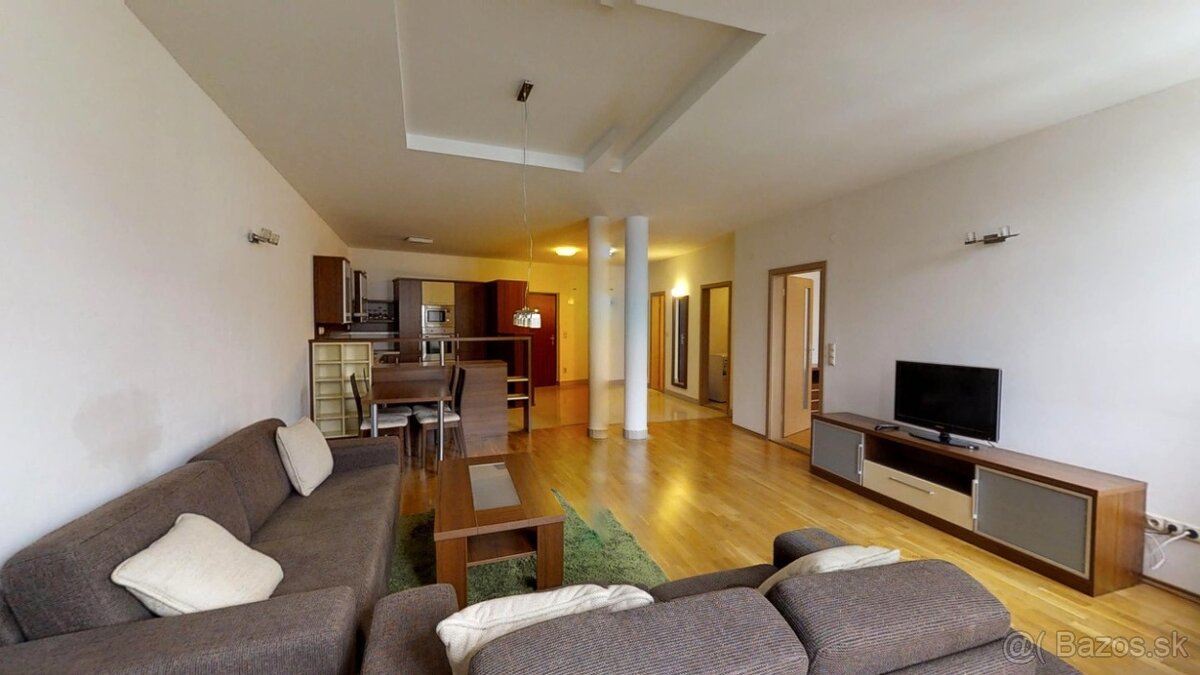 2i. byt 85m, Zámocká ul., pod Hradom, centrum, 2/4p., výťah - 4