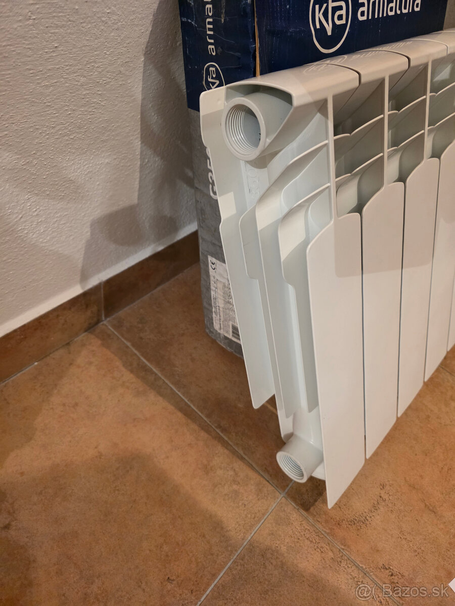 nový hlinikový radiátor - 4