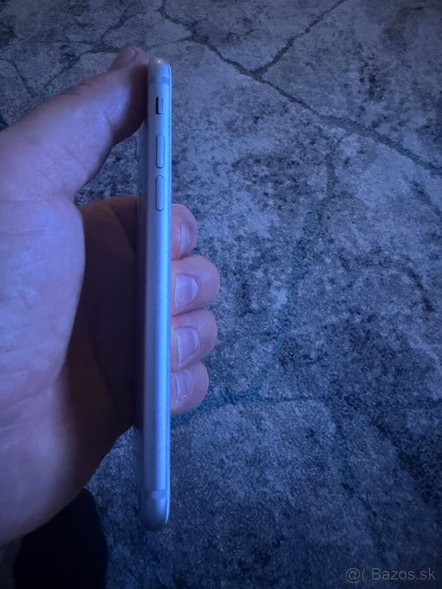 iPhone 7 , 128gb strieborný - 4