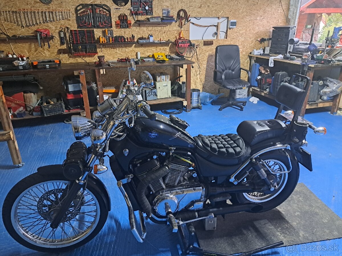 Suzuki intruder VS750G - 4