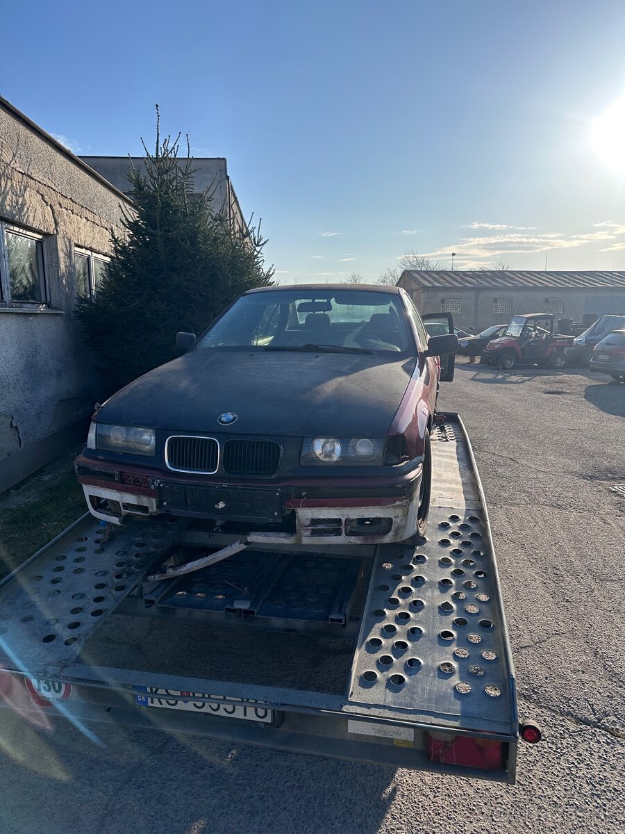 Rozpredam BMW E36 325 TDS - 4