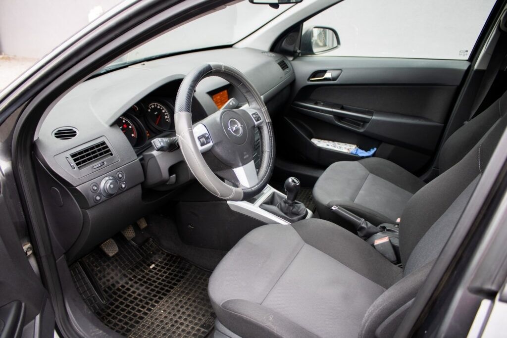Opel Astra Úplne nová STK EK - 4