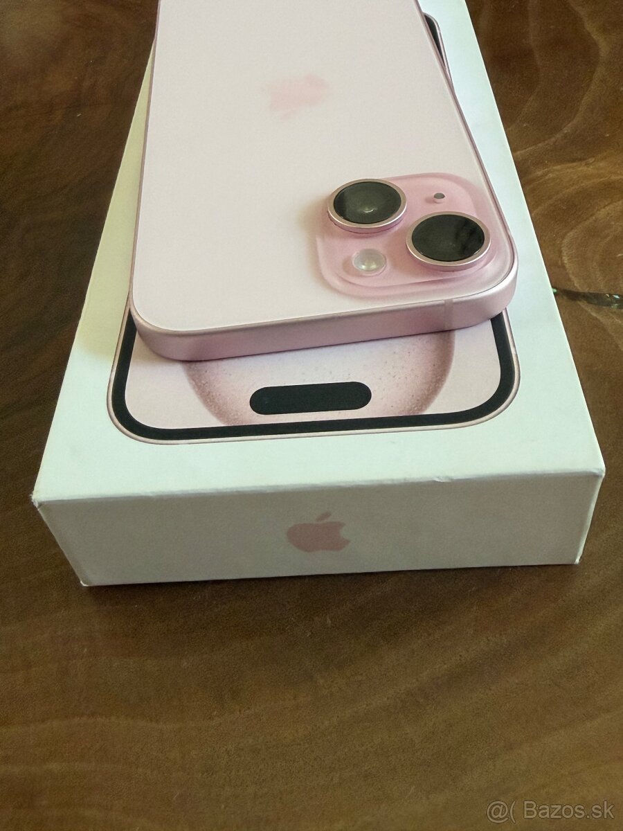 iPhone 15 - 4