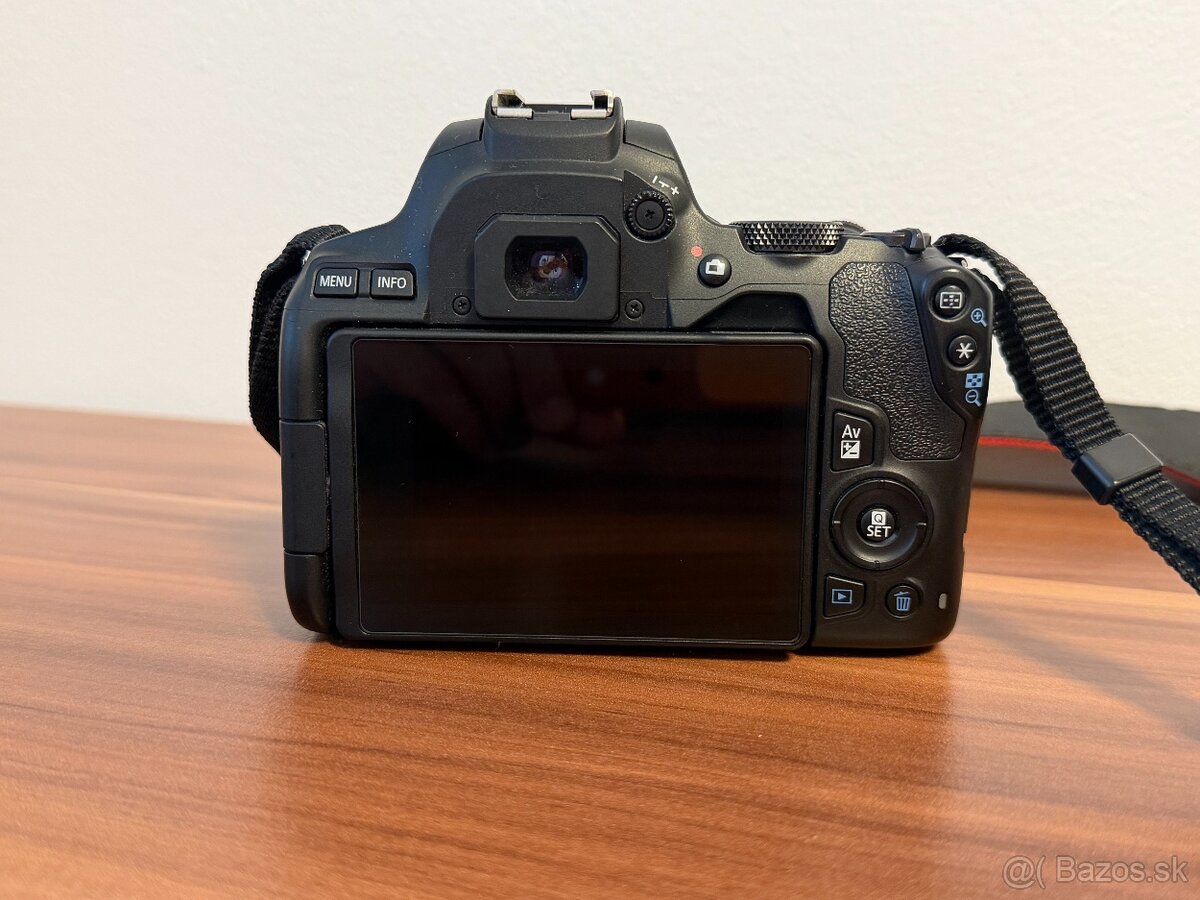 Canon EOS 250D objektív 18-55 IS STM - 4