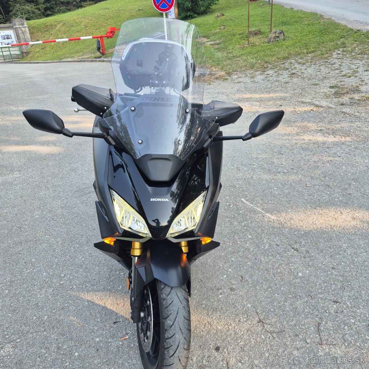 Honda forza 750 - 4