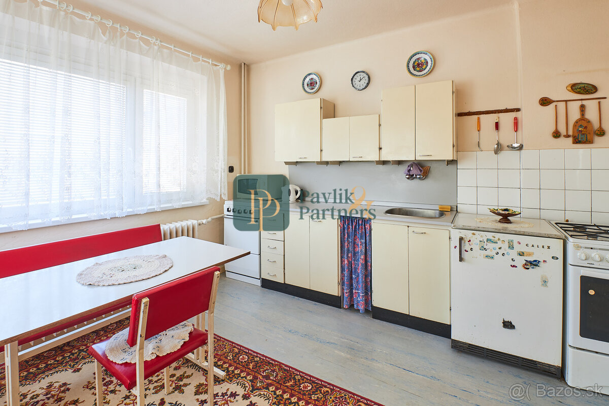 Predaj 4 izbový rodinný dom, garáž, 7,3á pozemok, Zobor - 4