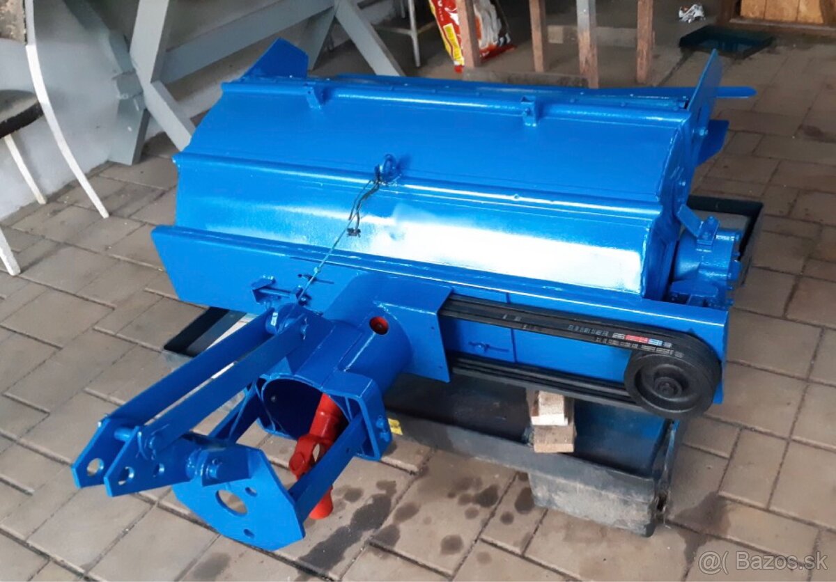 Predám malotraktor TZ4K + príslušenstvo - 4