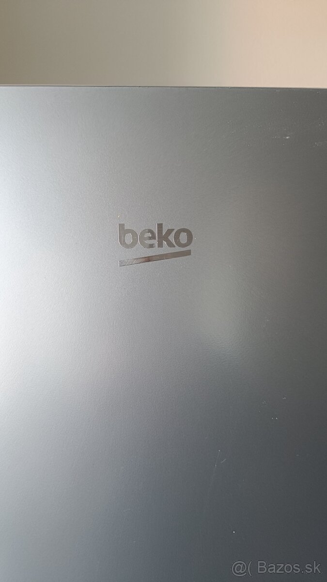 Chladnička s mrazničkou - 4