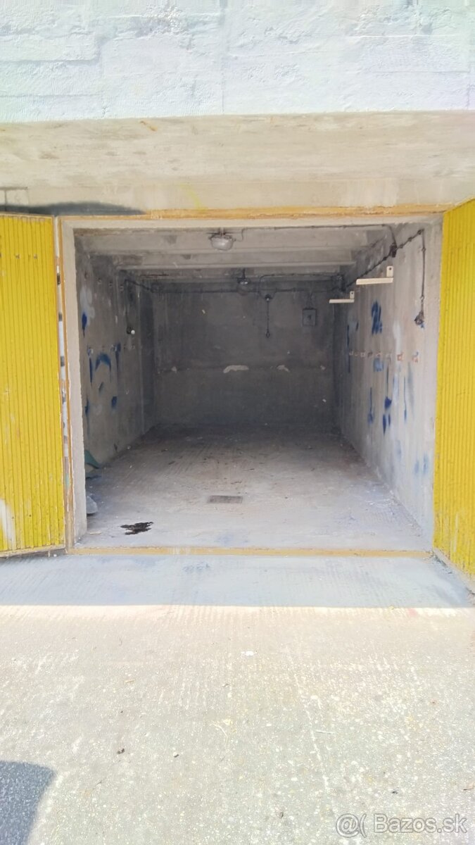 Nemáte kde parkovať v Karlovke ? Máme riešenie - 4