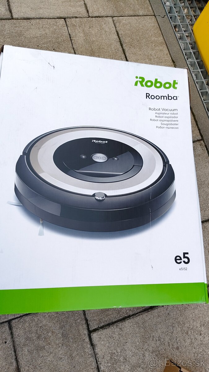 Vysávač iRobot Roomba e5 - 4