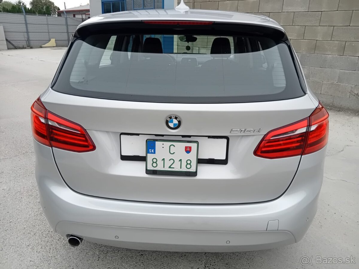 BMW 216 d - 4