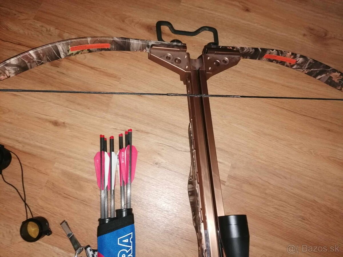 predám kušu plus terčovnicu Desert Hawk - 4