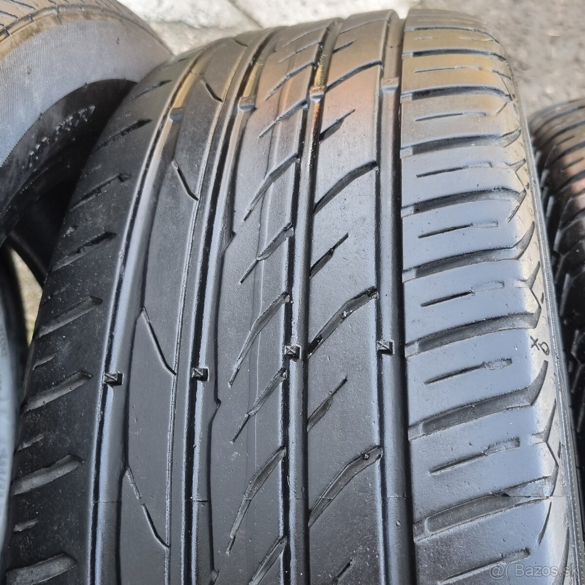 Predám sadu 4ks letné pneu Matador - 4