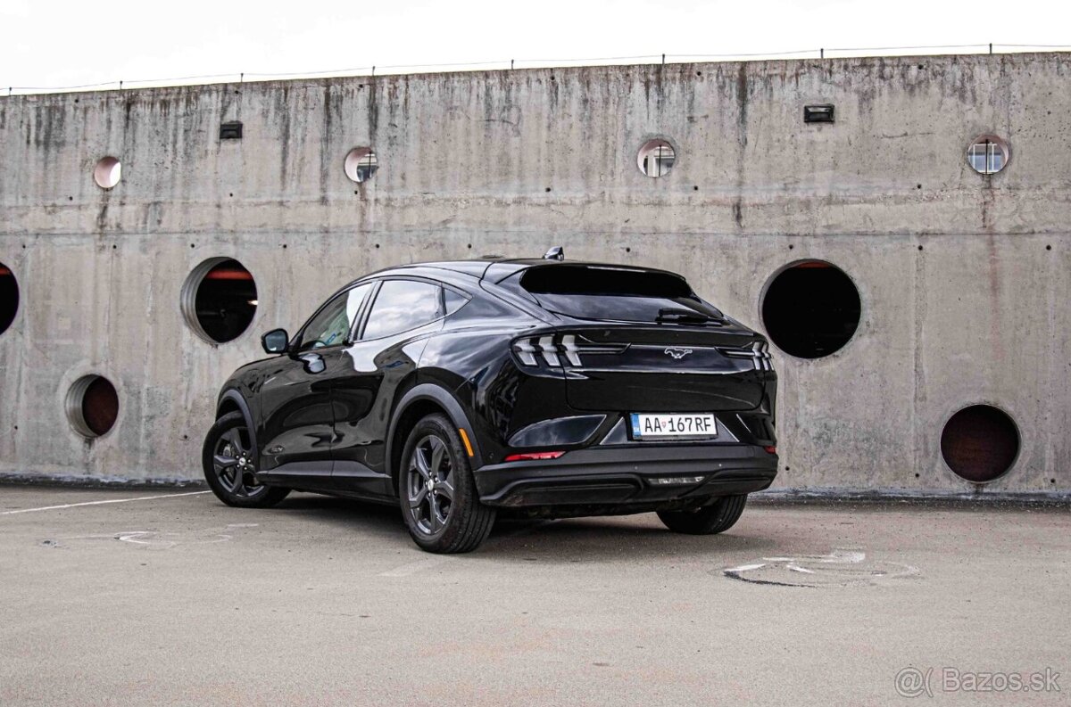 Ford Mustang Mach-E / ODPOČET - 4