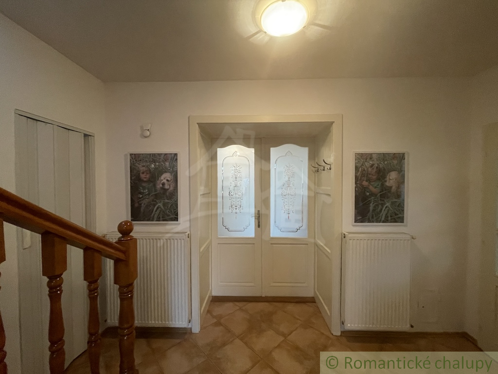 Priestranný trojizbový rodinný dom s garážou v okrajovej č - 4