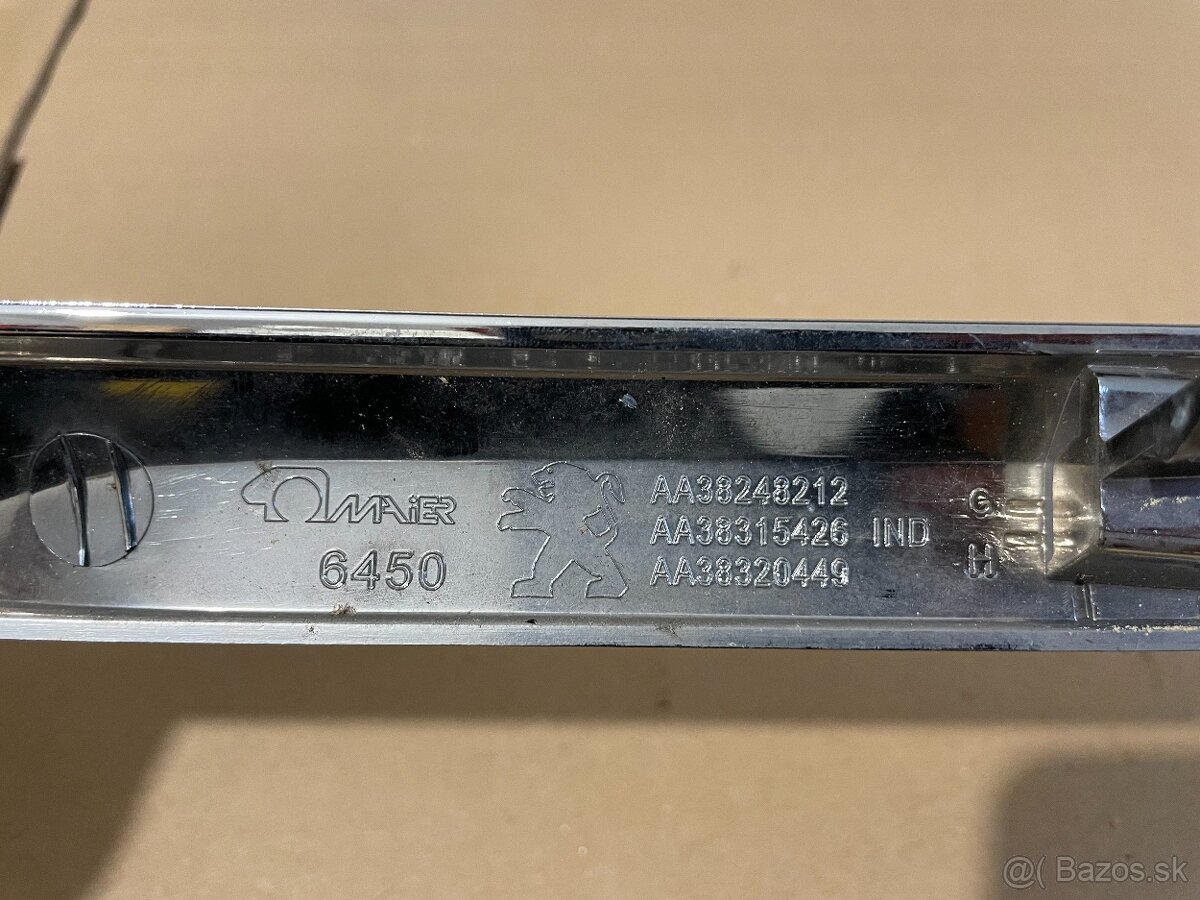 Chrómová lišta Peugeot 308 T9 lift - 4