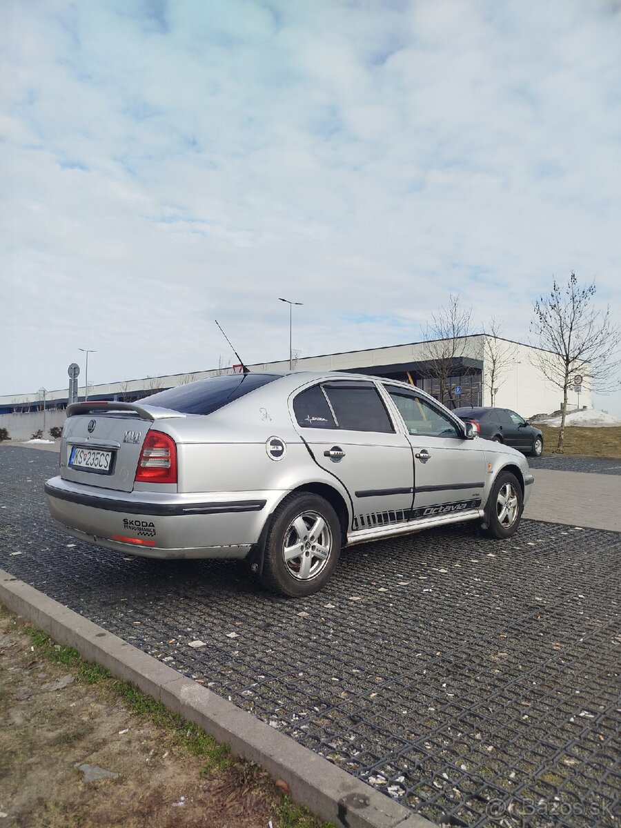 Škoda Octavia - 4