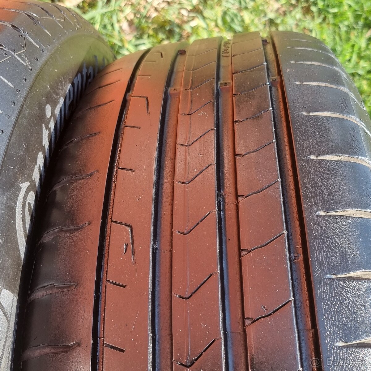 Predám 2ks letné pneu CONTINENTAL - 4