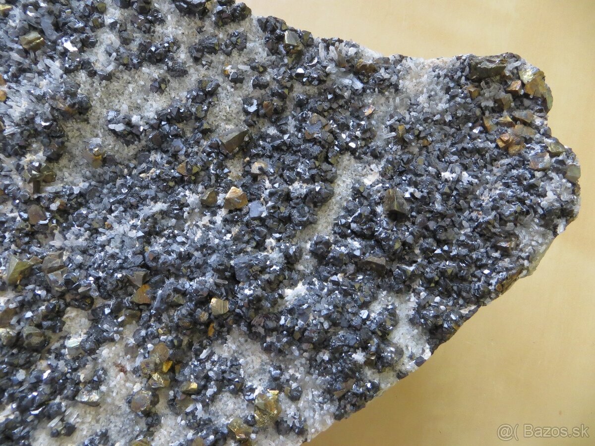 Mineral (galenit, chalkopyrit, sfalerit, kremeň) (Hodruša) - 4