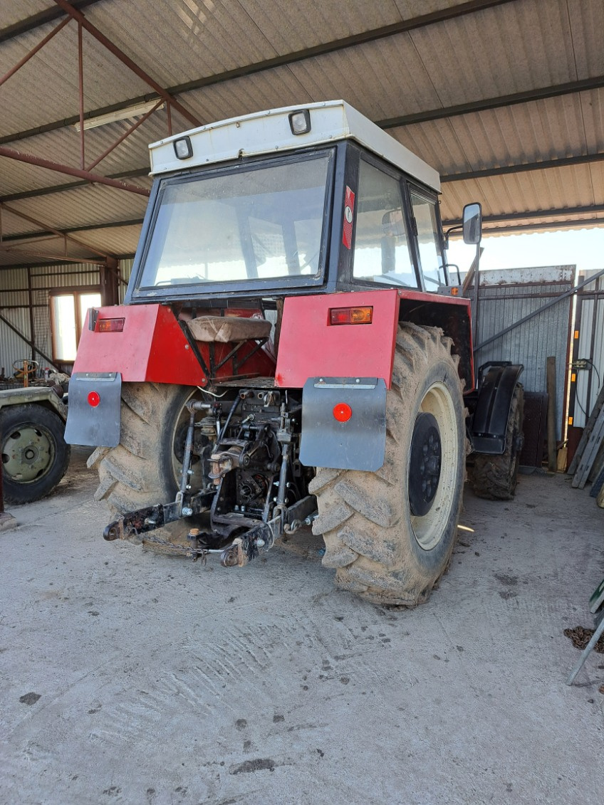 Traktor ZETOR - 4