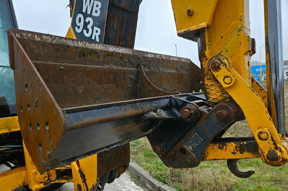 Komatsu WB 93R s TP a ŠPZ - 4