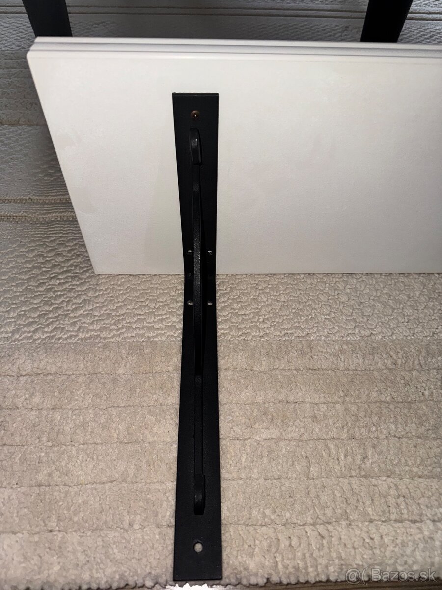 Polica a konzoly ikea - 4