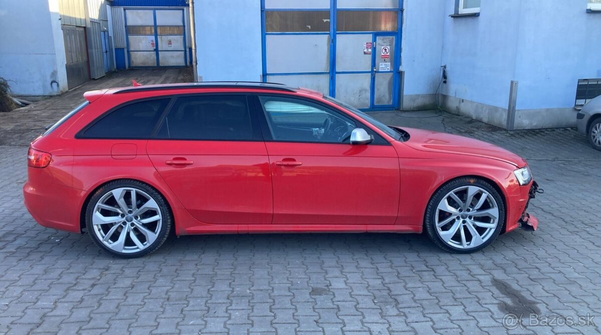 Audi RS4 combi - 4