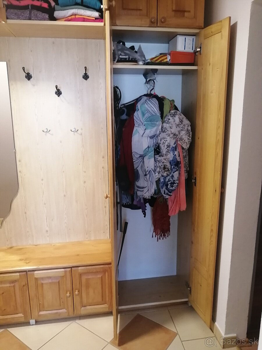 Vešiaková zostava - 4