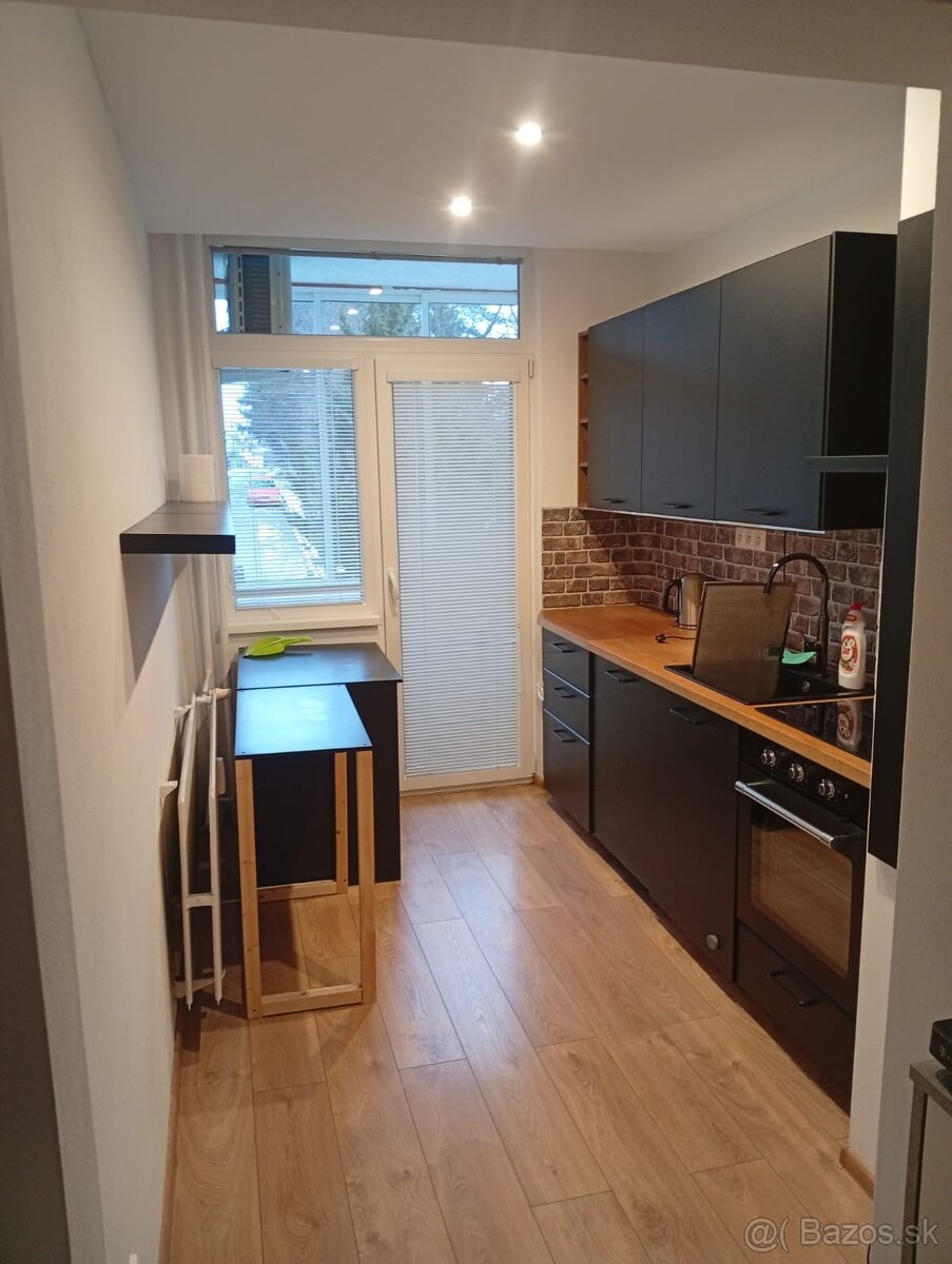 Prenájom 3 izboveho bytu v Ilave - 4