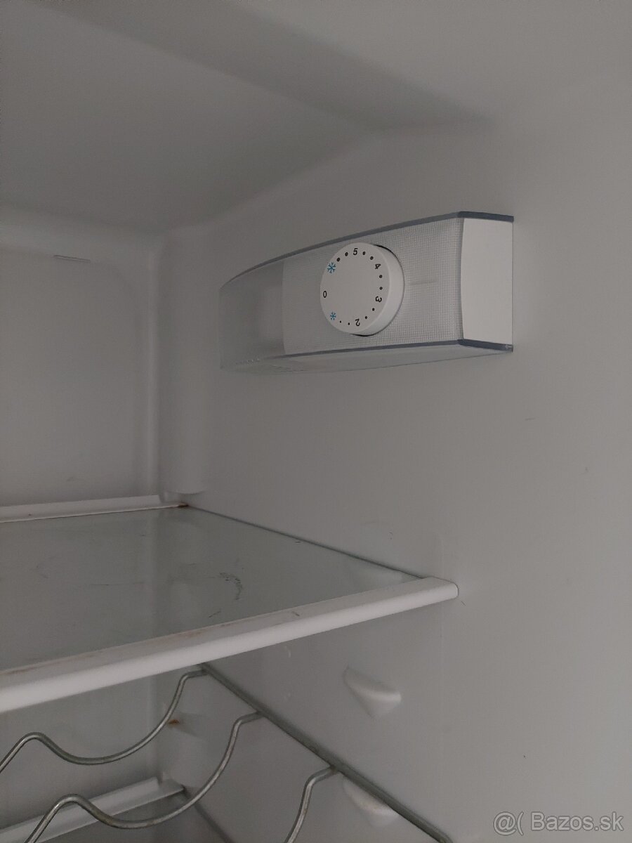 Predam chladničku Zanussi - 4