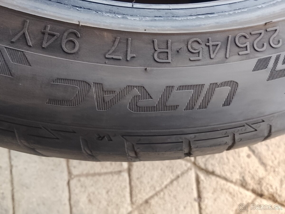Predám letné pneu 225/45r17 5mm - 4