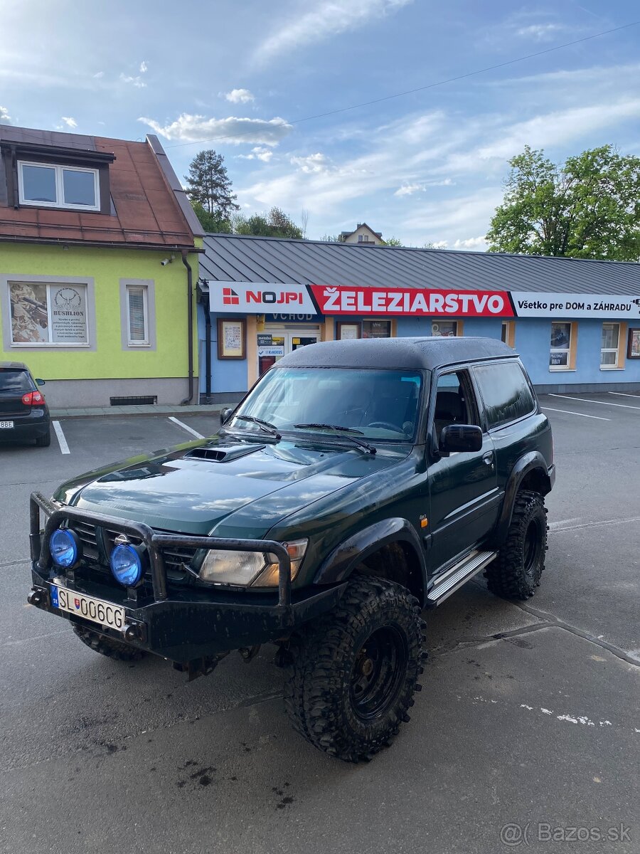 Nissan Patrol y61