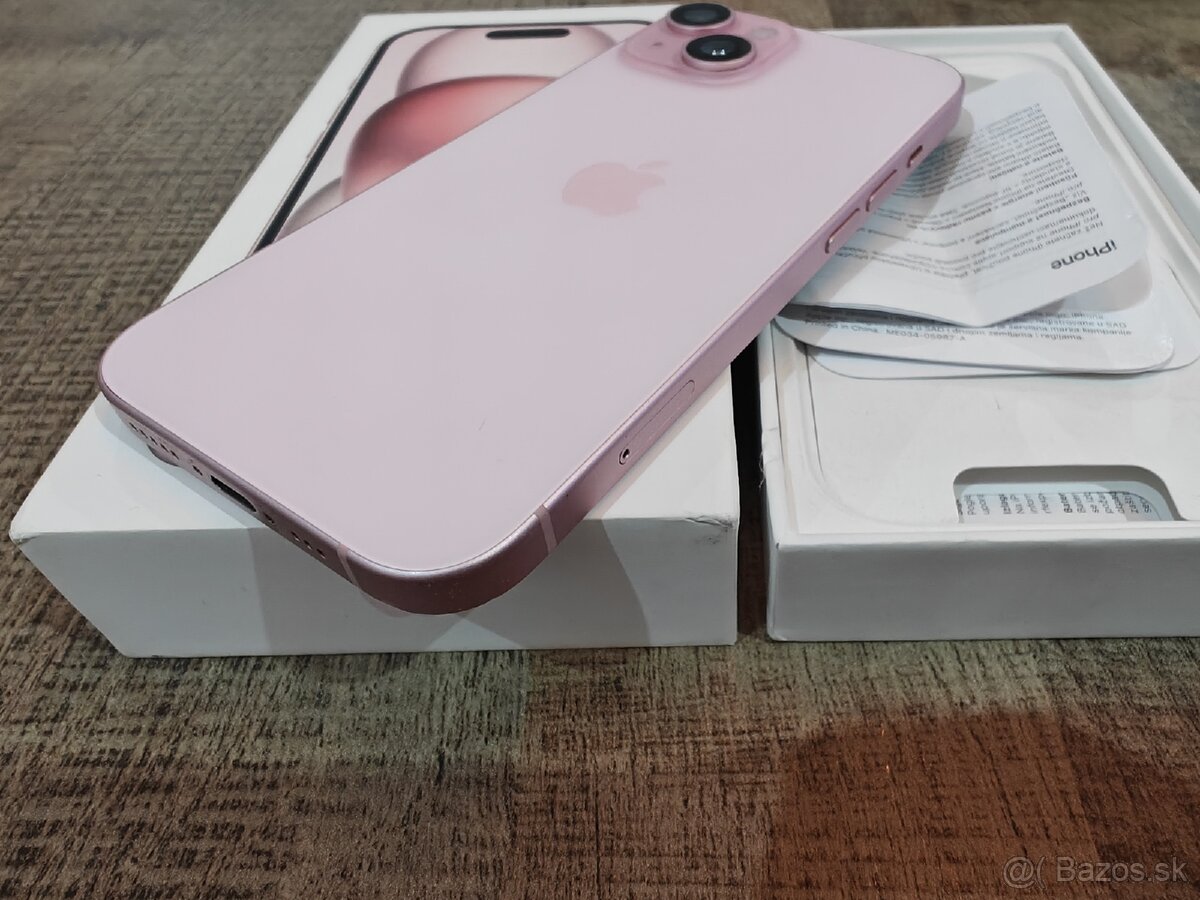 Apple iPhone 15 256GB - 4