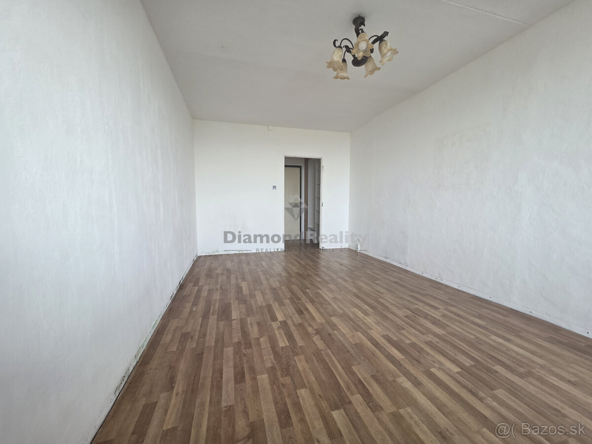 Ponúkam na predaj 1 izbový byt, Jáltska, Dargovských hrdinov - 4