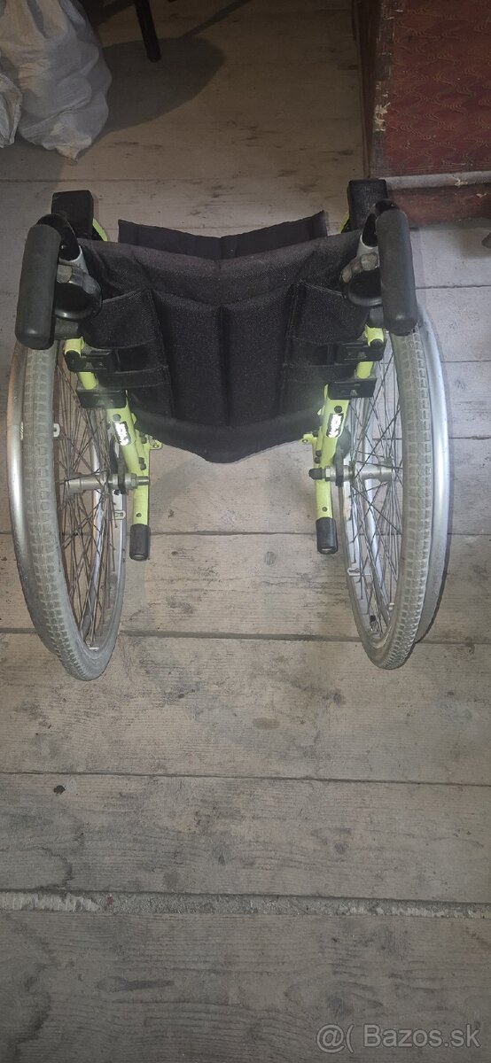 Darujem – 2× invalidný vozík (plne funkčné) - 4