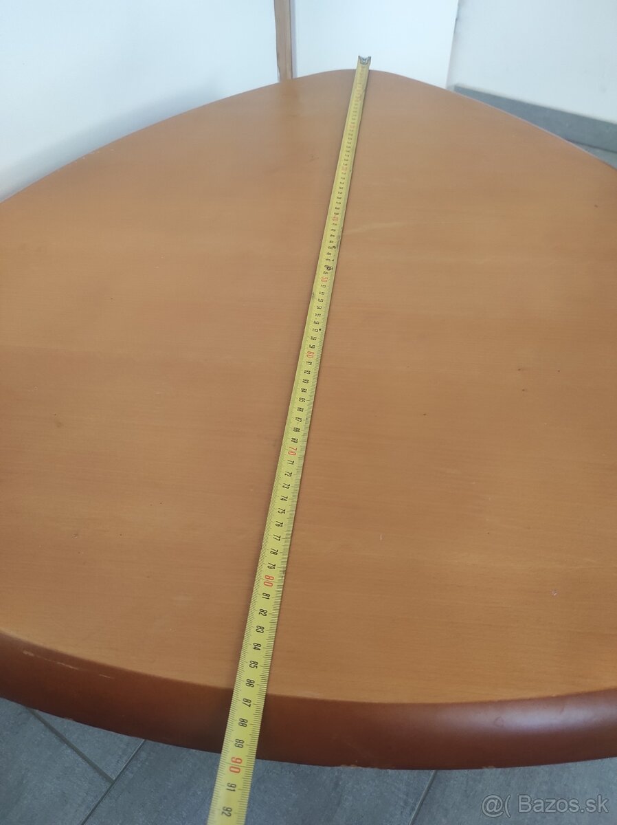 Konferenčný stolík - 4