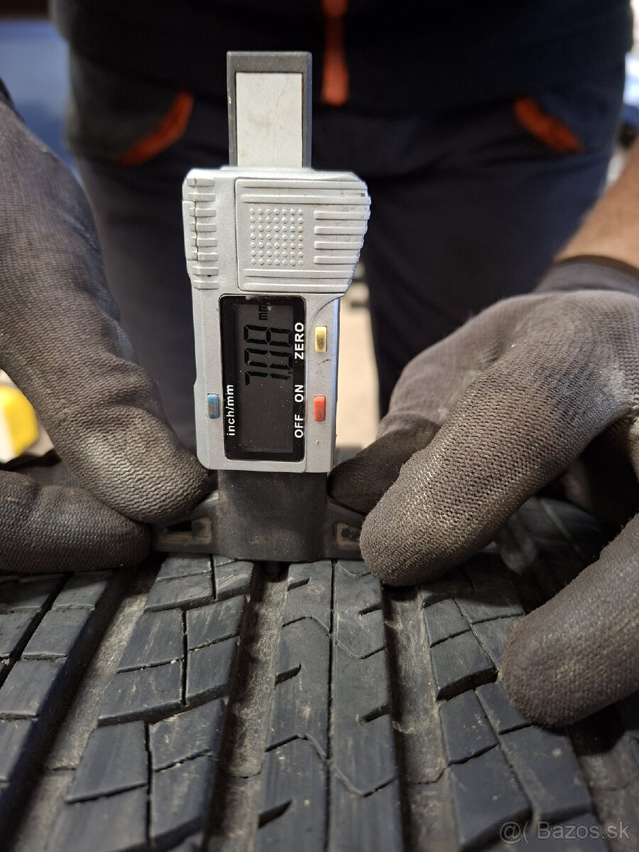 Letné pneu 225/55R19 - 4