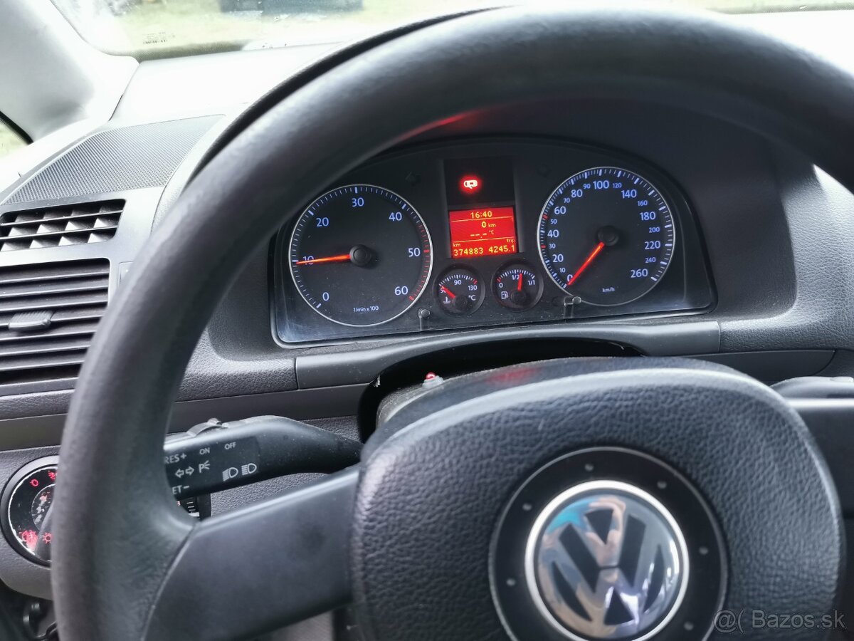 volkswagen touran 1,9 tdi 74kw - 4