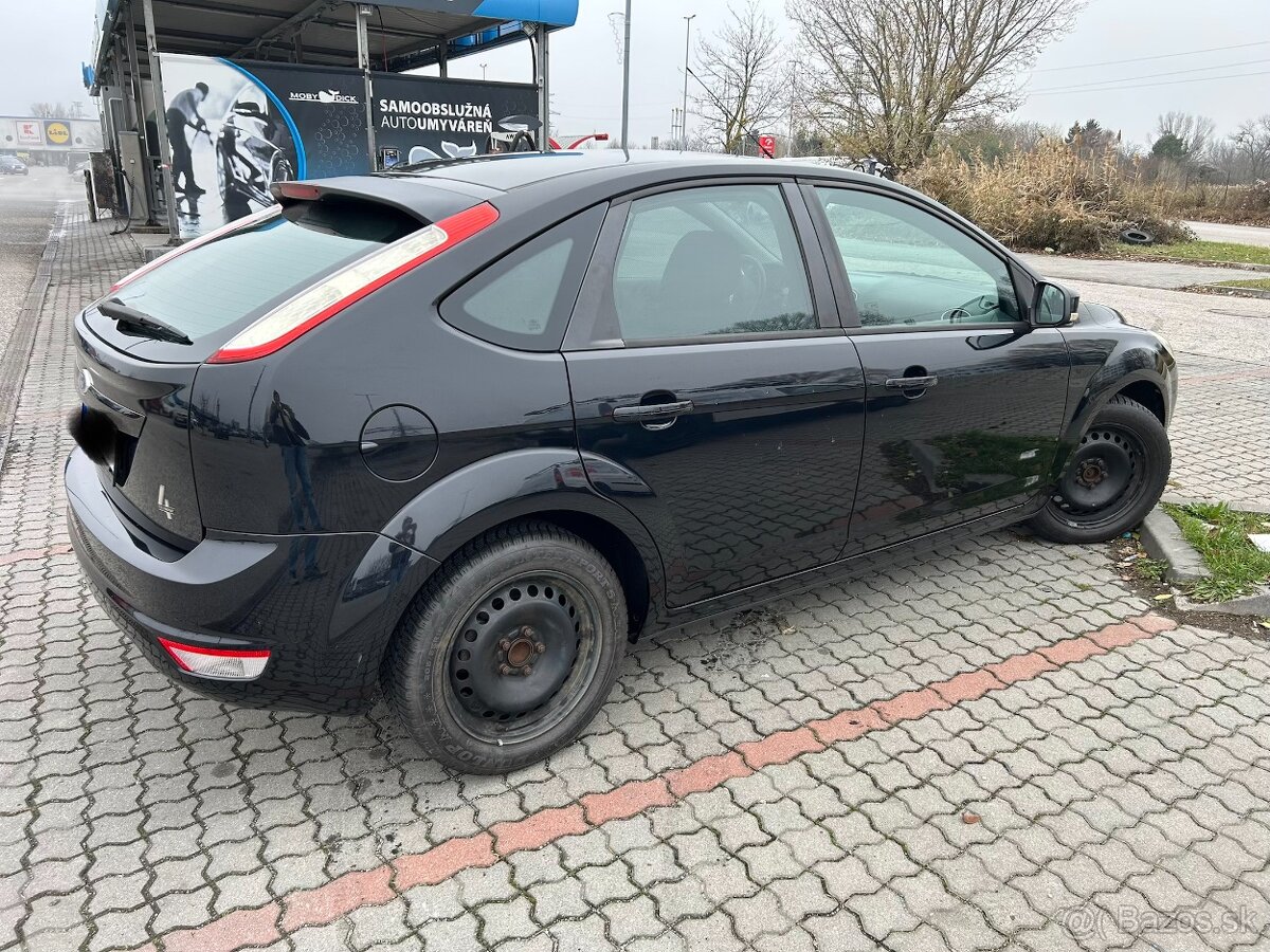 Ford Focus 1.6 16V Duratec Titanium 74kW100HP M5 2011 - 4