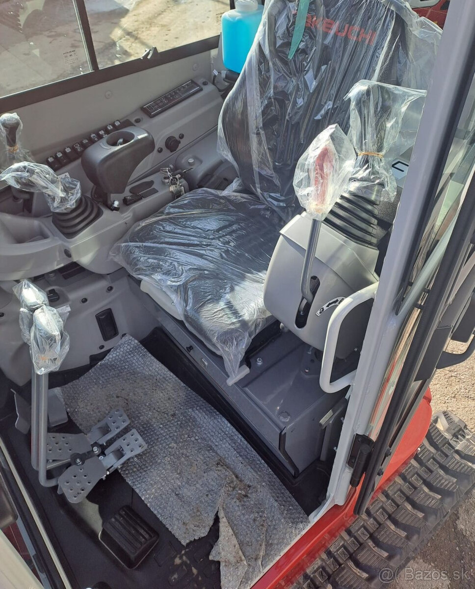 TAKEUCHI TB325R DIESEL + lyžice - 4
